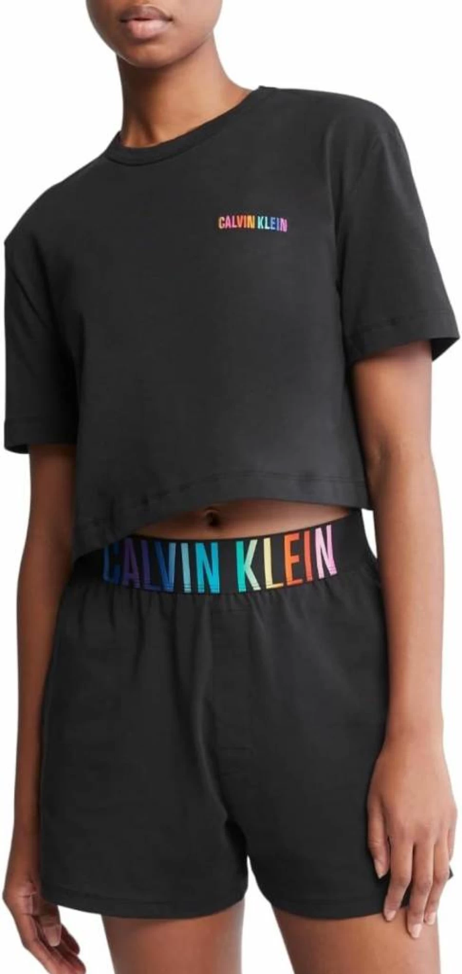 Calvin Klein Women's Classic Fit Cotton T-Shirt | Slim Short Sleeve Tee | Casual Comfort Top