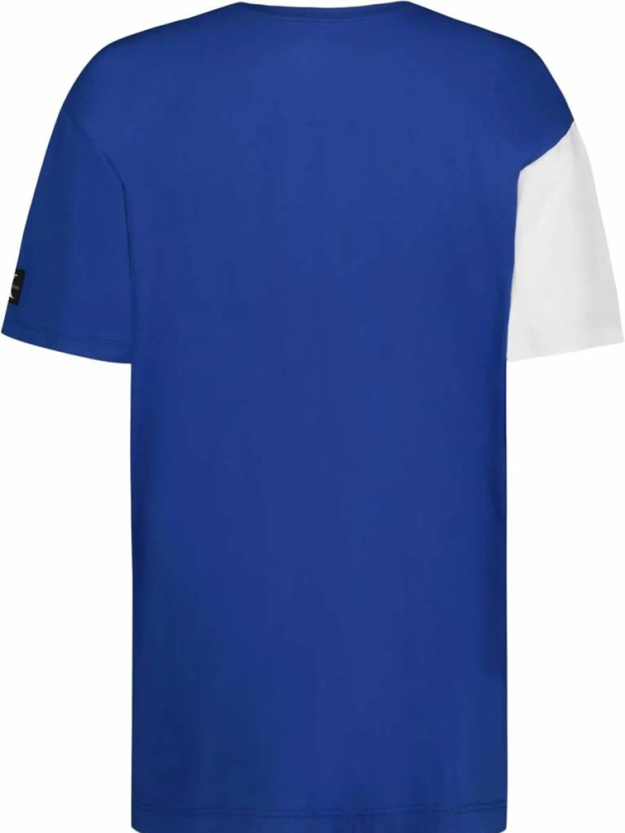 Calvin Klein Boys' Graphic Short Sleeve T-Shirt - Comfortable Relaxed Fit Crew Neck Tee for Kids