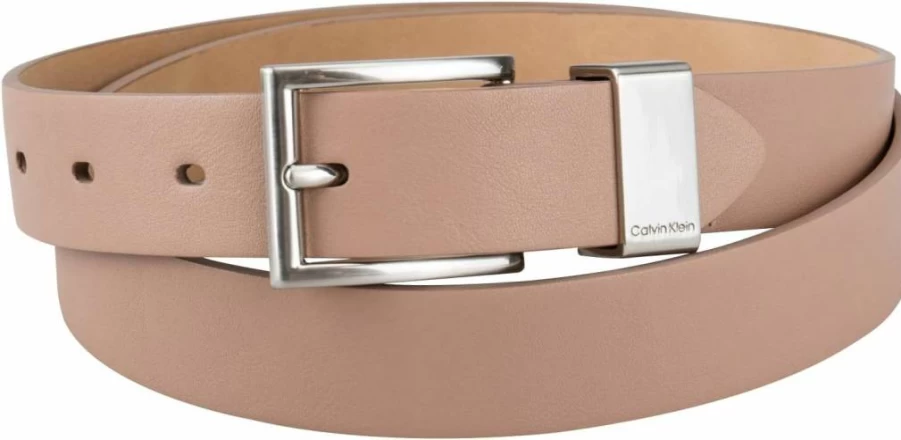 Calvin Klein Women's 1 Inch Slim Metal Loop Fashion Belt for Jeans, Trousers & Dresses | Stylish Adjustable Waist Accessory